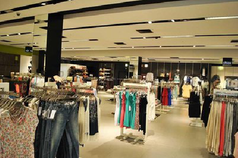 祥云商场里的店面怎么装修？